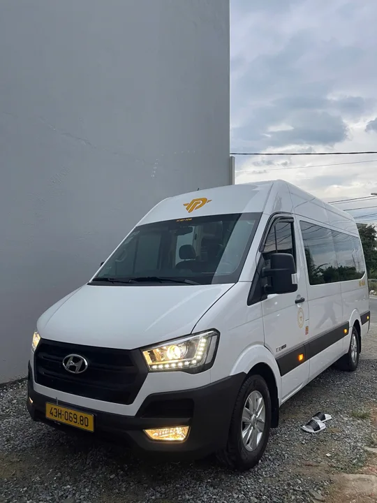 Ford Transit – Hyundai Solati 16 chỗ – ảnh 6