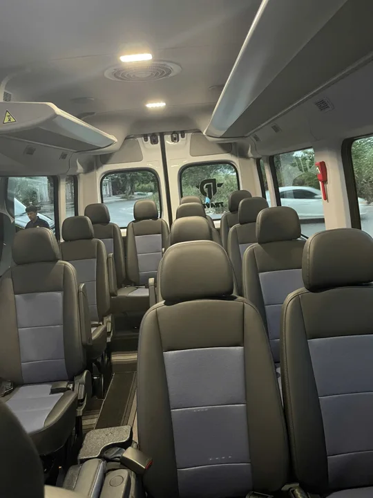 Ford Transit – Hyundai Solati 16 chỗ – ảnh 8