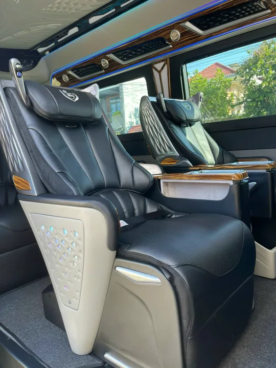 Limousine DCar – Solati 9 chỗ – ảnh 5
