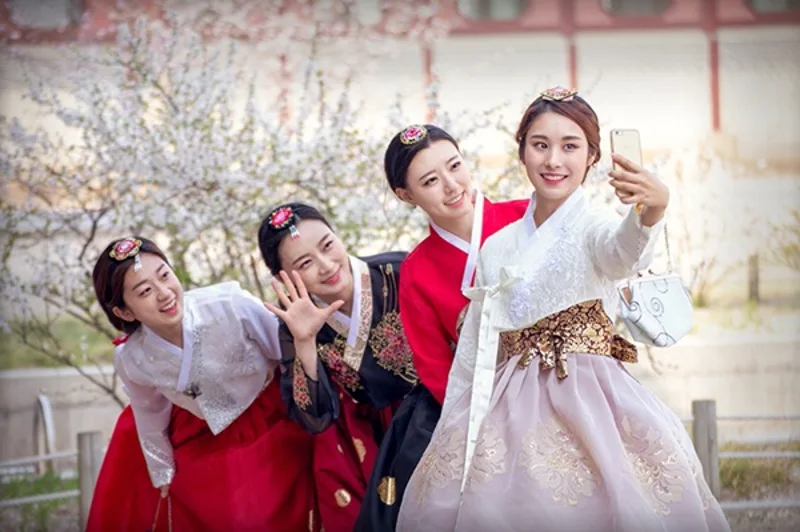 Trải nghiệm mặc Hanbok, ảnh minh họa văn hóa Hàn Quốc
