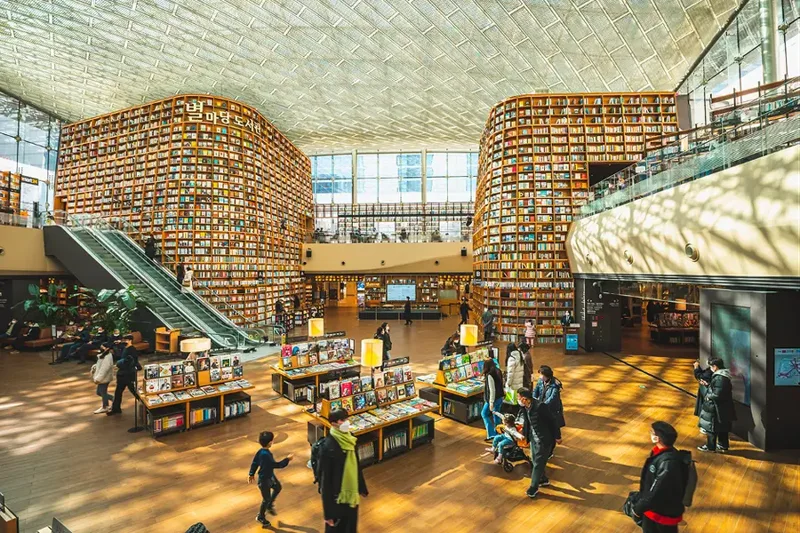Không gian thư viện Starfield tại Seoul