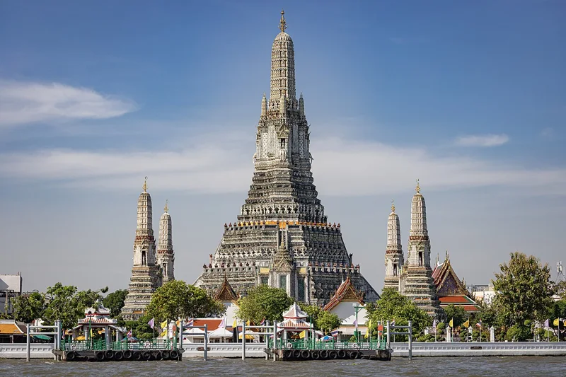 Wat Arun ở Bangkok, ảnh minh họa ngoài lịch cơ bản