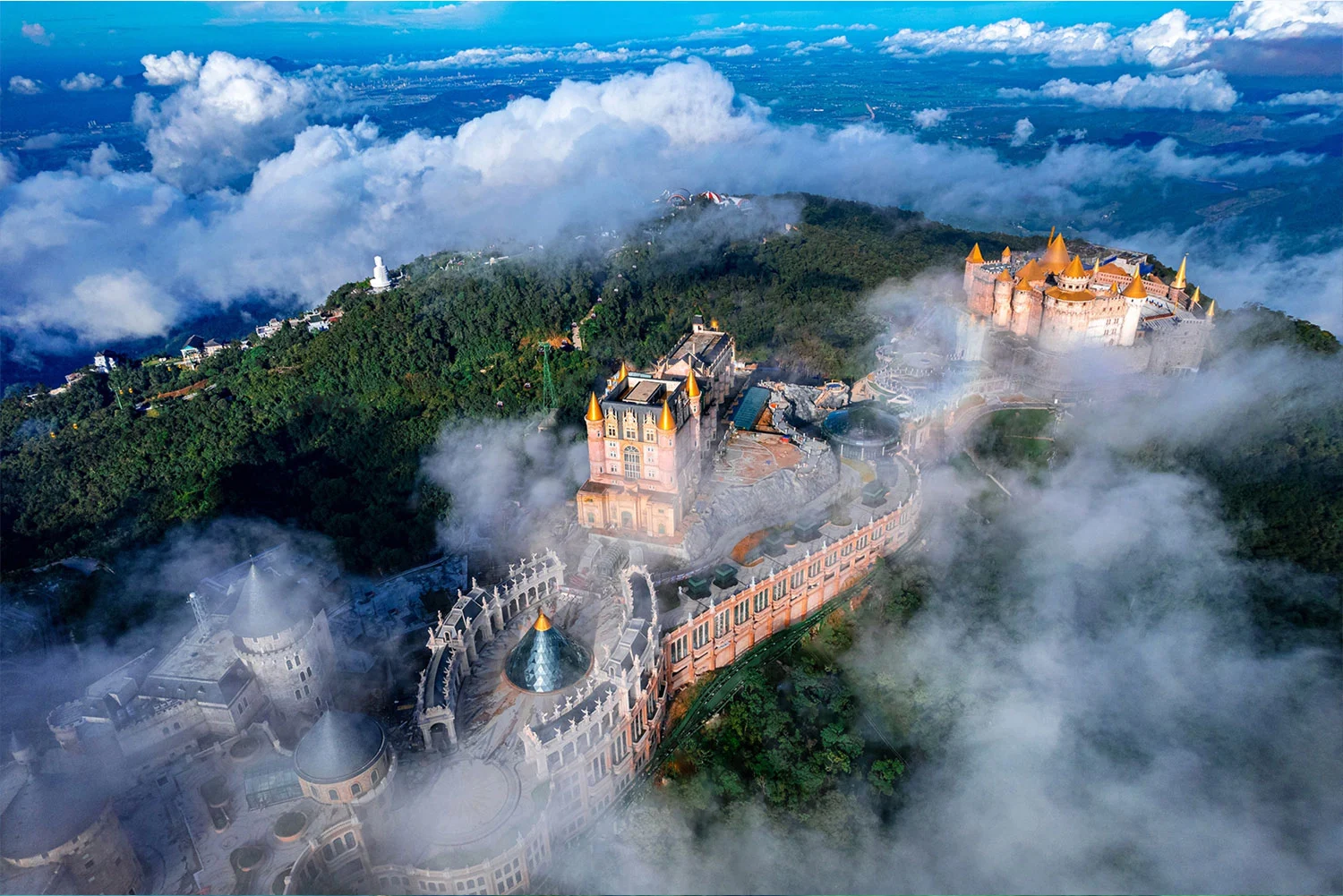 Xe 29 chỗ đi Bà Nà Hills