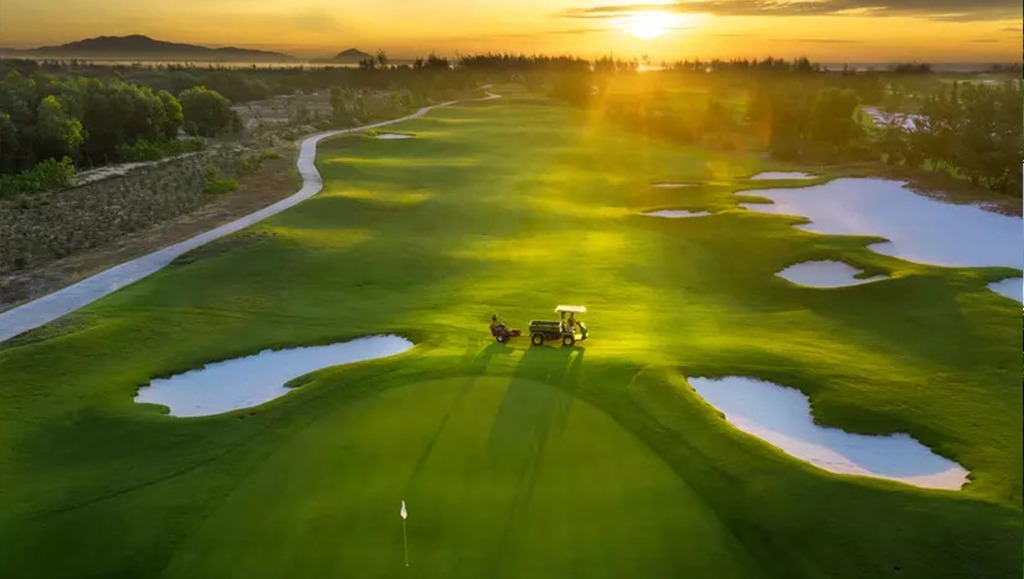 Đặt sân Golf Đà Nẵng